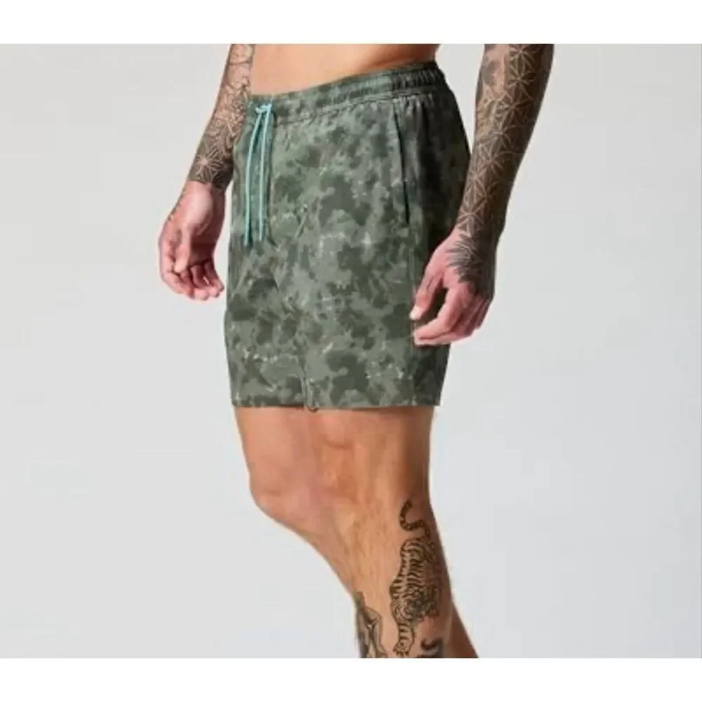 Huckberry Wellen Men's Swim Trunks - Performance Lined Swim Shorts, in 7